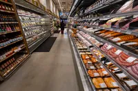 img of 食品价格将继续波动：报告预测明年物价动向