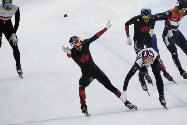img of 杜博瓦斯领衔，加拿大在短道速滑世界杯赢得四枚奖牌