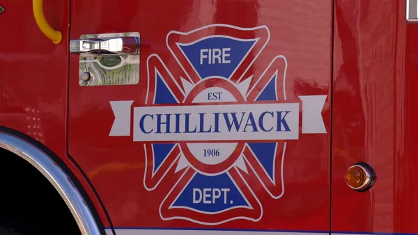 img of 不慎熄灭的蜡烛引发了Chilliwack联排别墅火灾，消防局局长表示